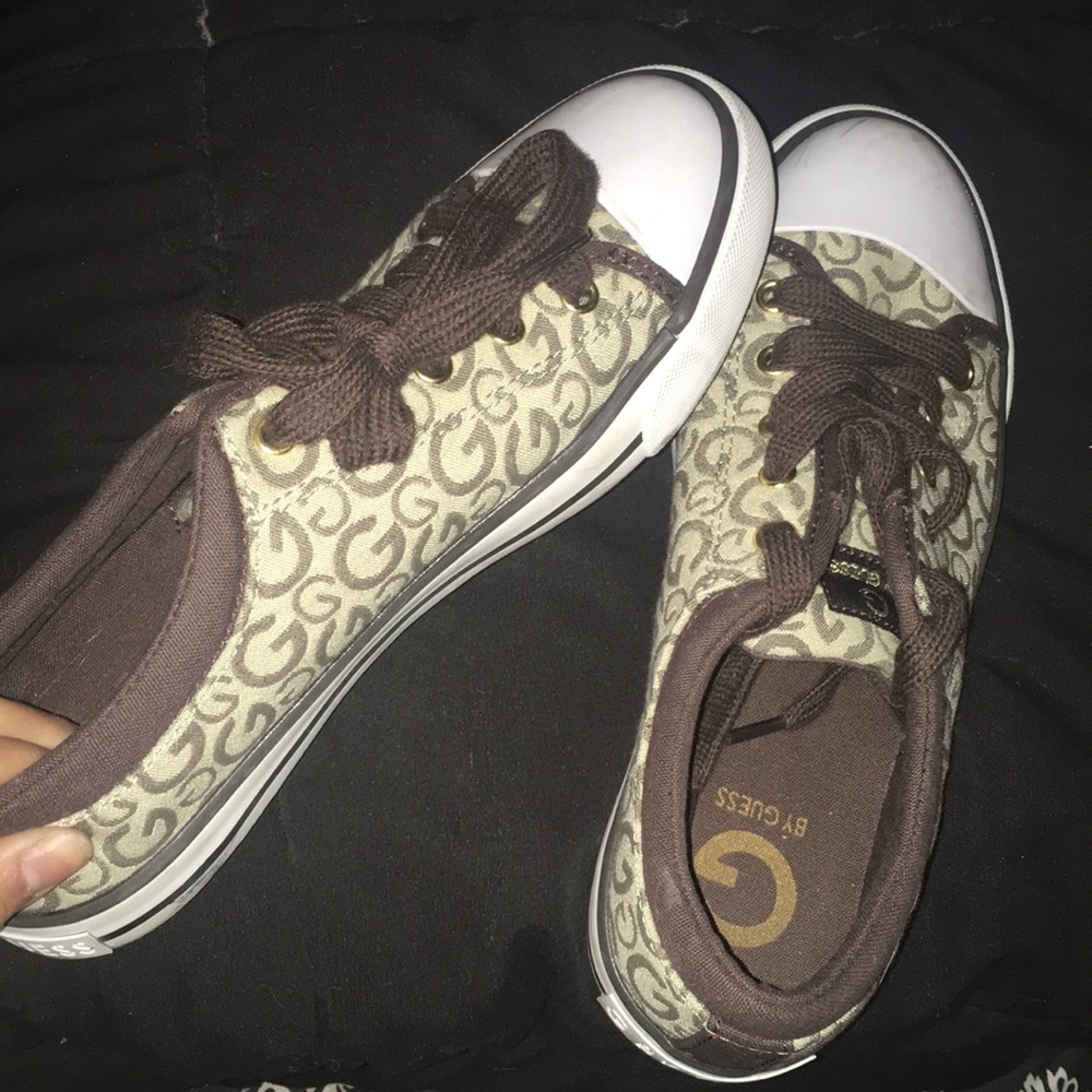 Guess shoes size 6